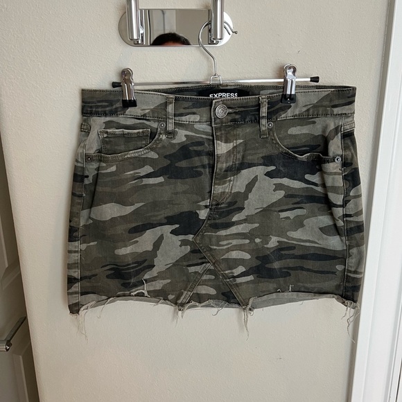 Express camo skirt - Picture 2 of 5